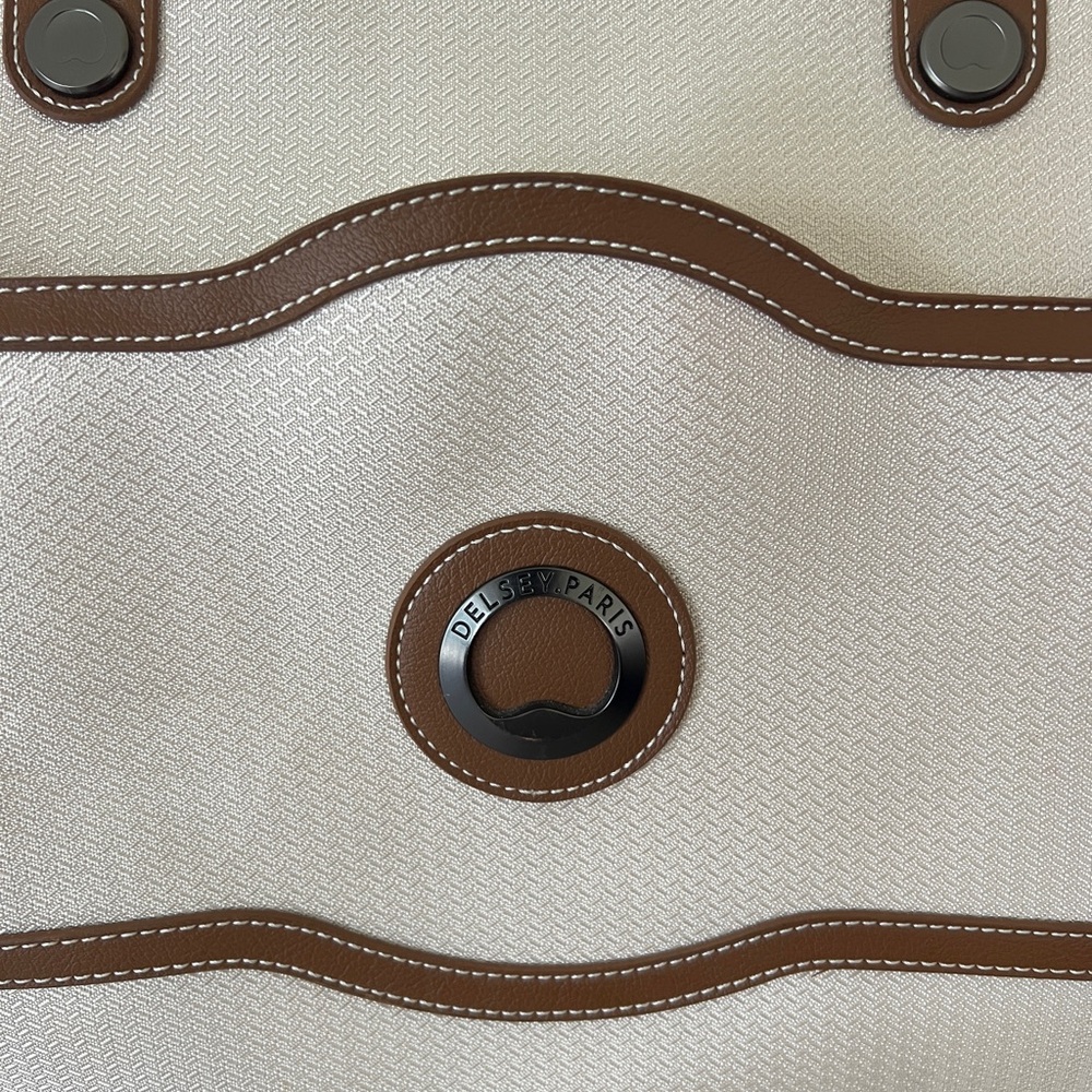 Delsey Paris Soft Air Weekender Duffle Bag - Picture 8 of 9